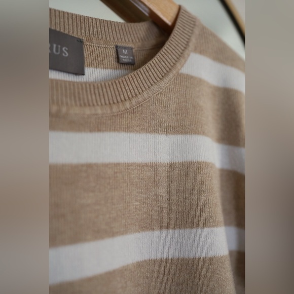 Beige and Cream Knit Top - Picture 2 of 5